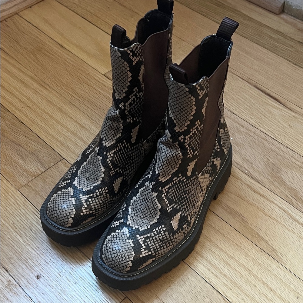 Sam Edelman Snake Print Chelsea Laguna Ankle Boots
